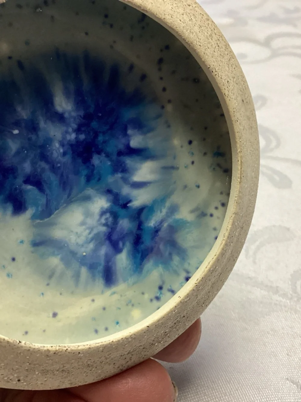 Vintage Ceramic Trinket Box RARE  DESIGN.  SEA SHELL. ART